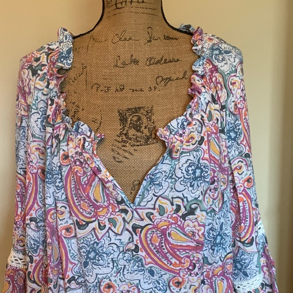 LAST ONE! Lovely plus blouse-New! - Picture 2 of 5